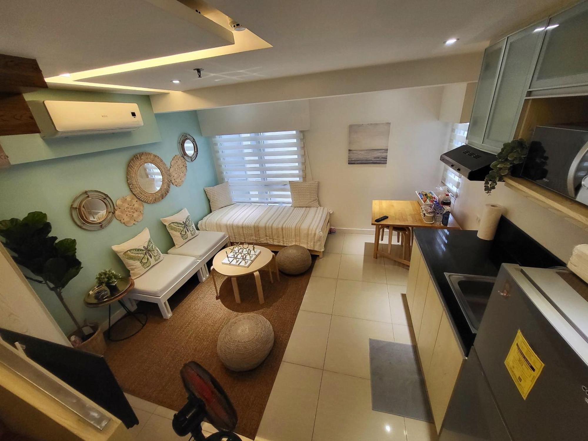 מנילה Muggle Stay Guest House - Bonifacio Global City Taguig מראה חיצוני תמונה