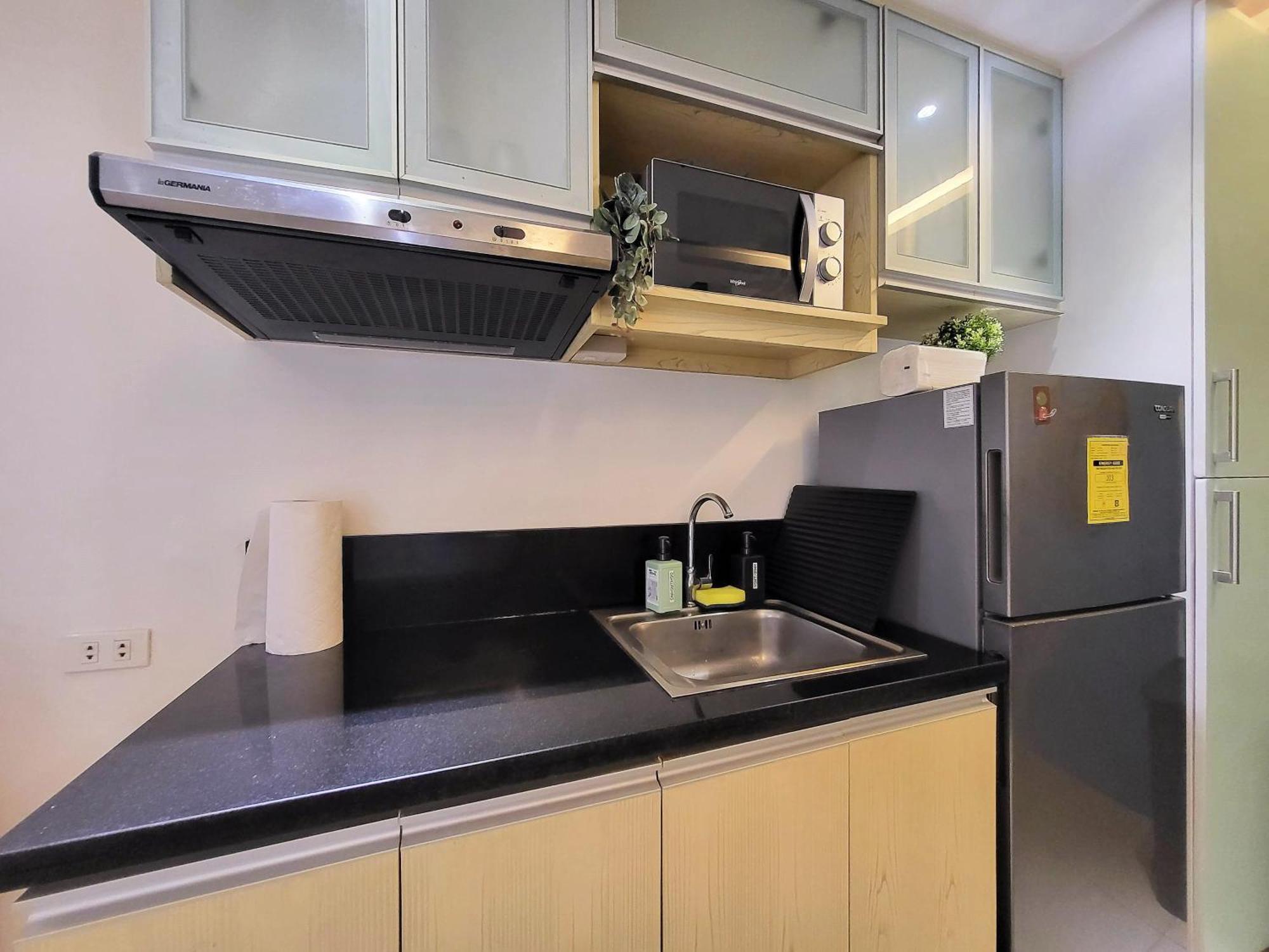 מנילה Muggle Stay Guest House - Bonifacio Global City Taguig מראה חיצוני תמונה