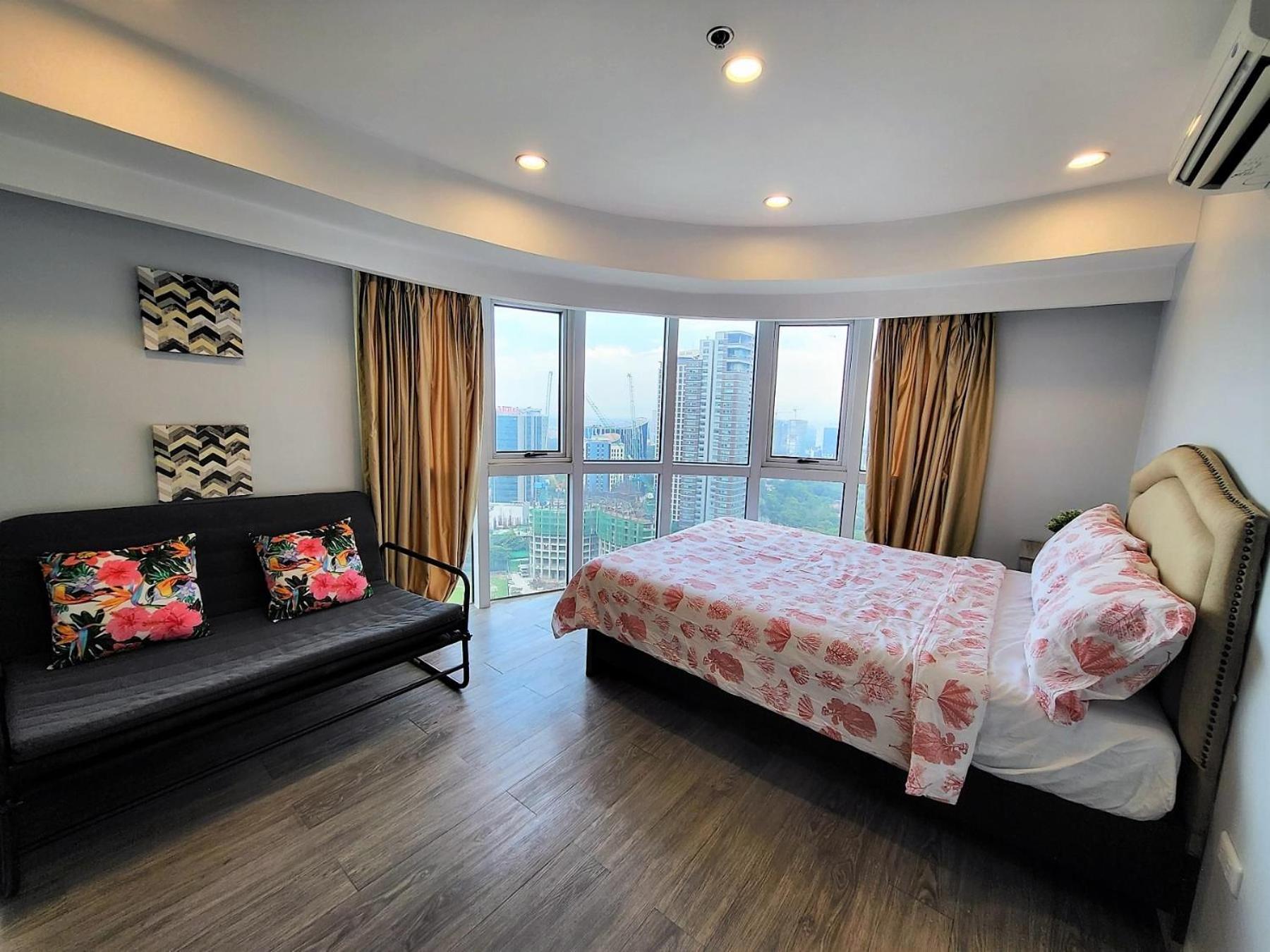 מנילה Muggle Stay Guest House - Bonifacio Global City Taguig מראה חיצוני תמונה
