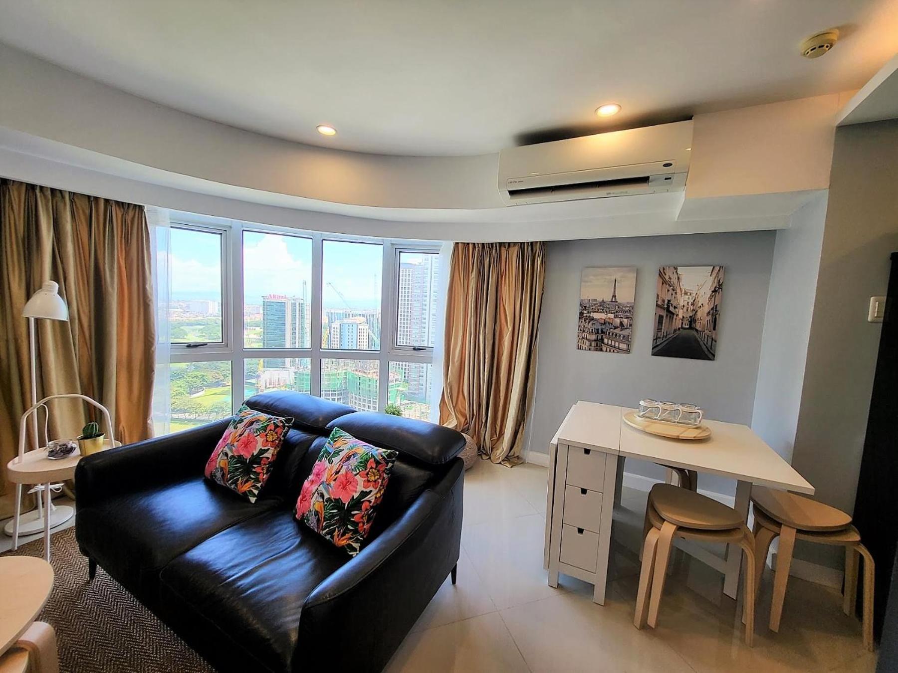 מנילה Muggle Stay Guest House - Bonifacio Global City Taguig מראה חיצוני תמונה