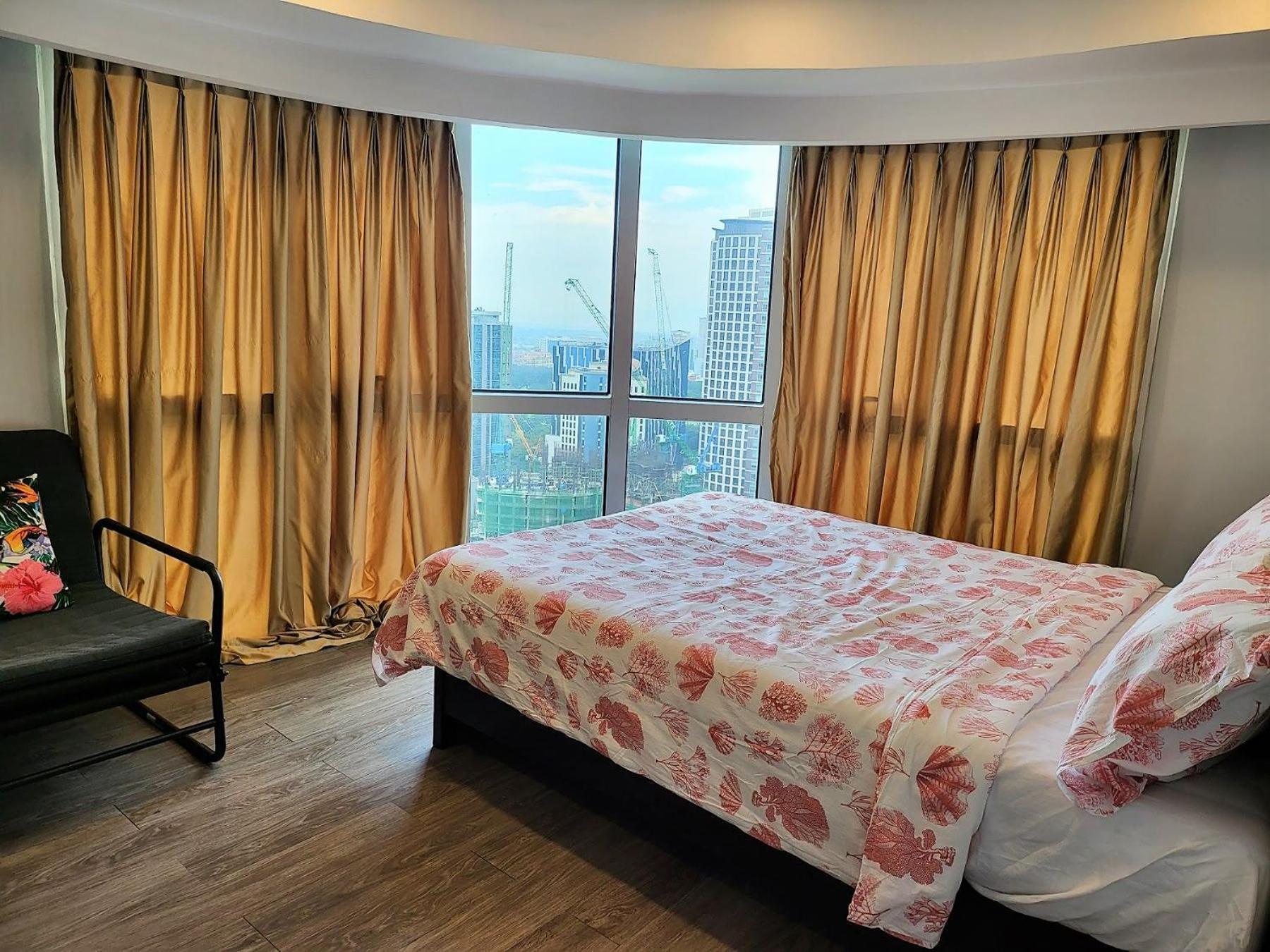 מנילה Muggle Stay Guest House - Bonifacio Global City Taguig מראה חיצוני תמונה