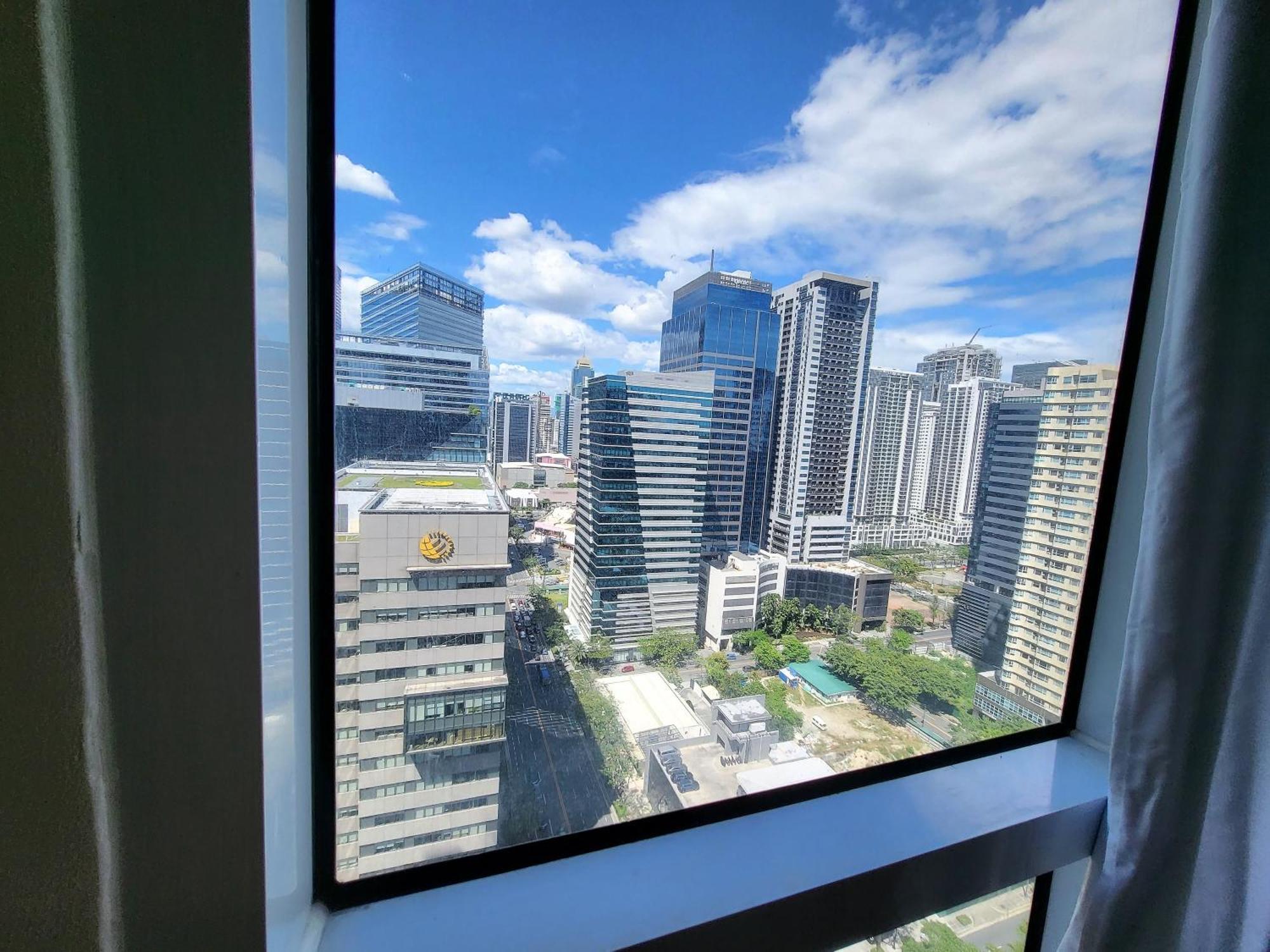 מנילה Muggle Stay Guest House - Bonifacio Global City Taguig חדר תמונה